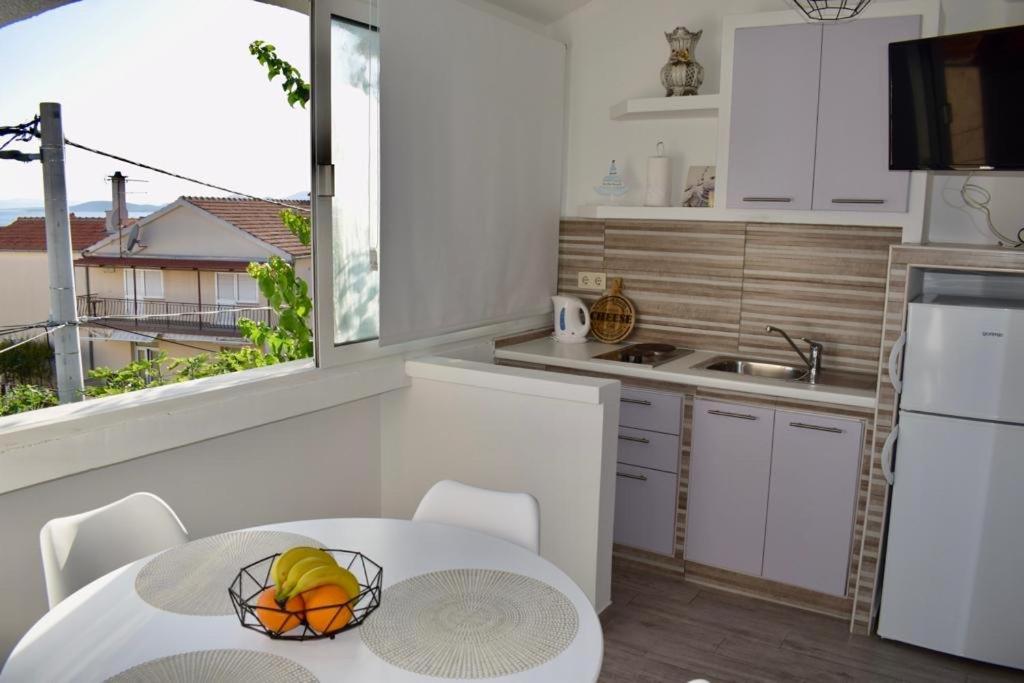 Apartments Petar Maksan Pakostane Bagian luar foto