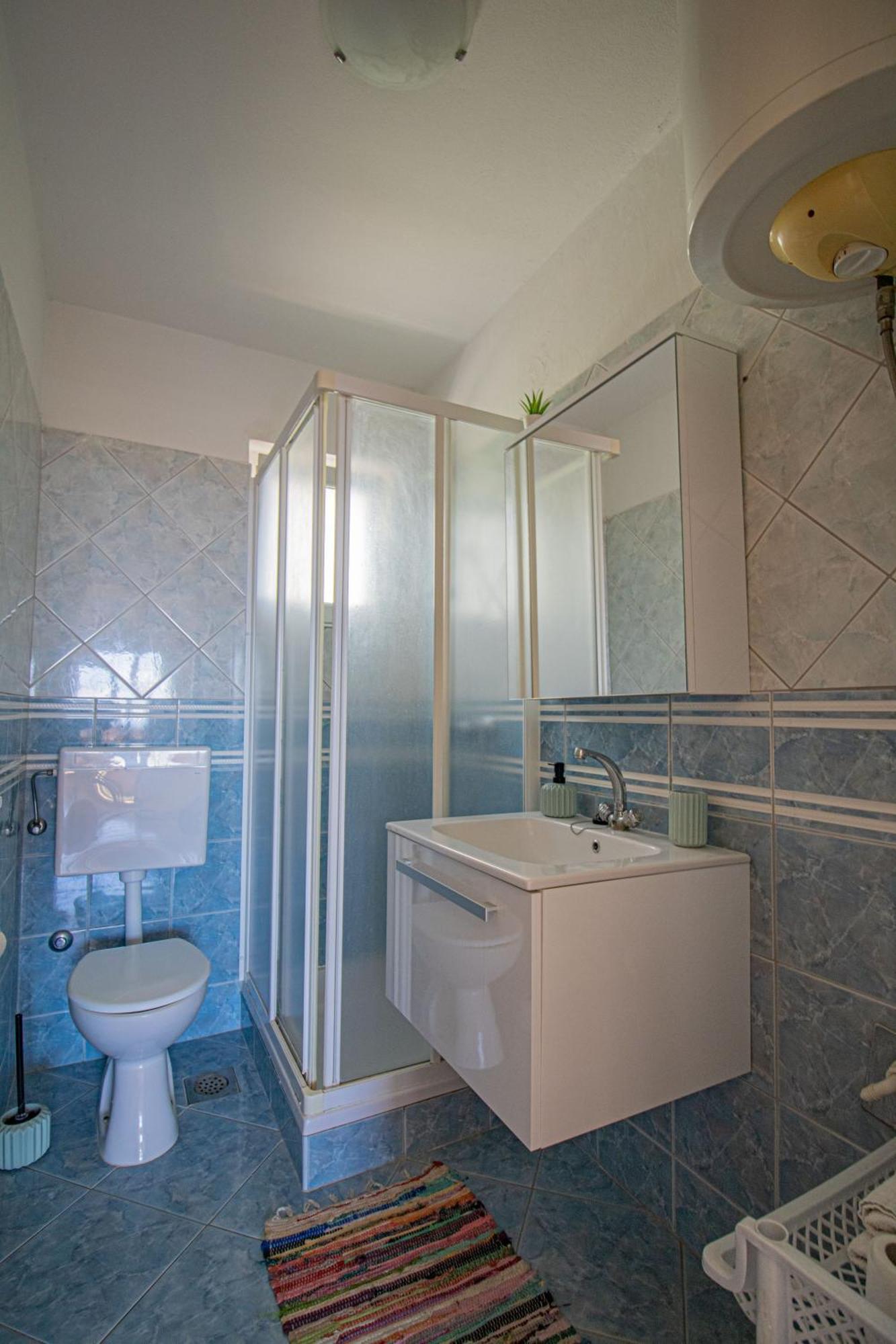 Apartments Petar Maksan Pakostane Bagian luar foto