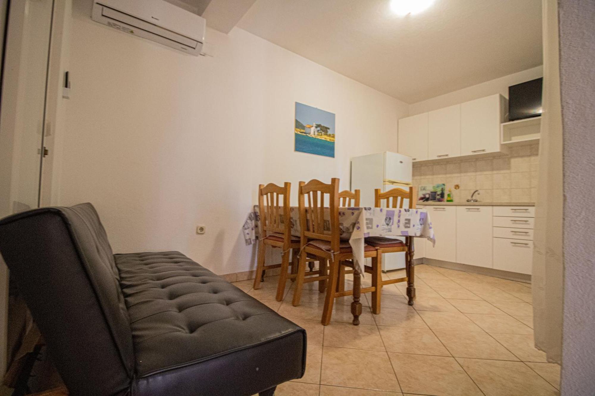 Apartments Petar Maksan Pakostane Bagian luar foto